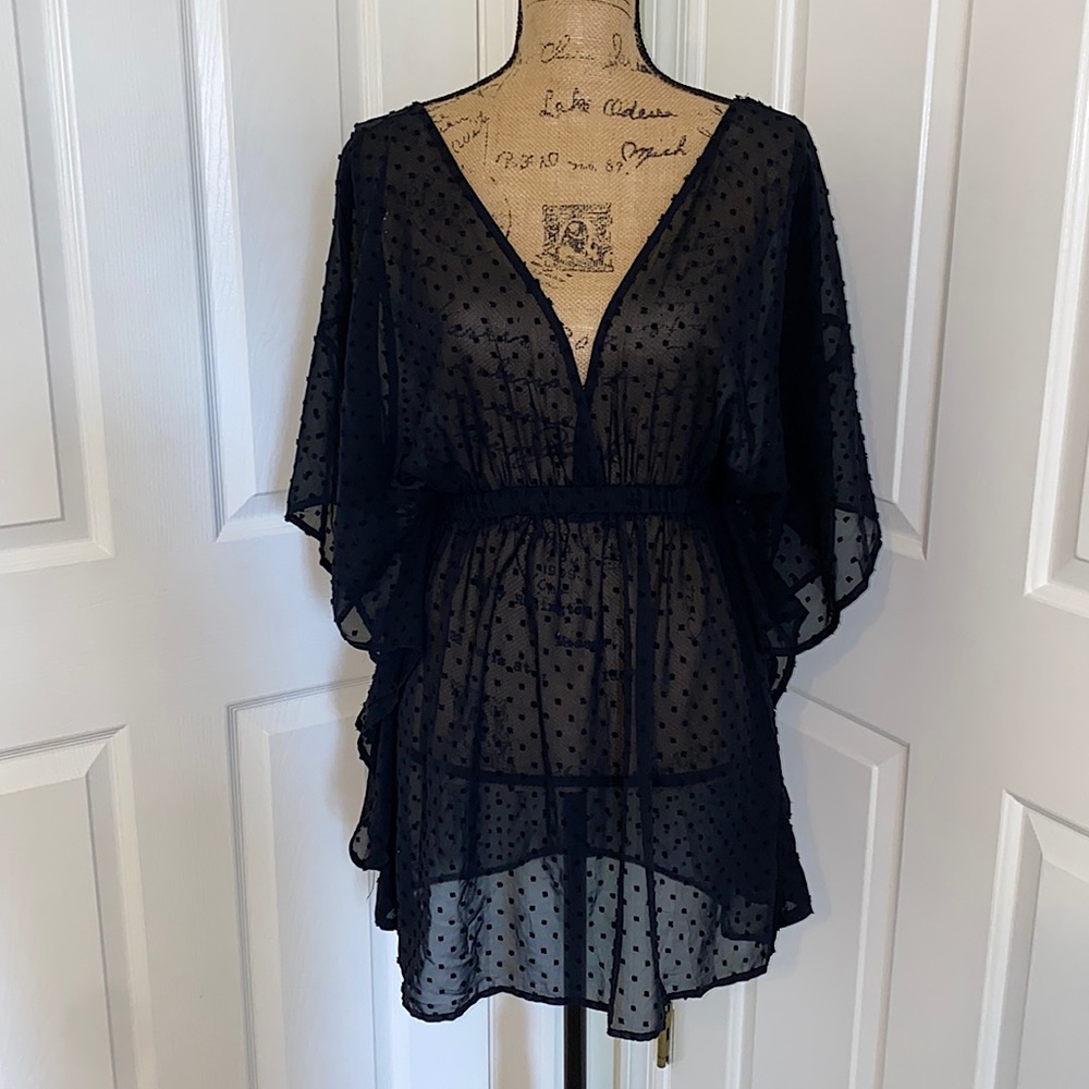 Gorgeous black swimsuit cover-up